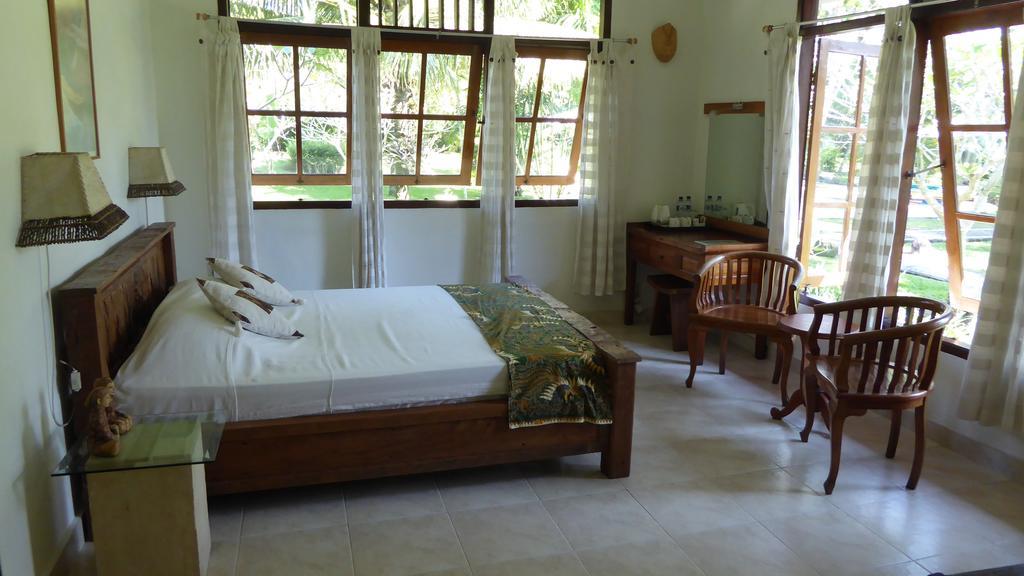 Rumah Kita Villa/Hotel Kalibaru Habitación foto